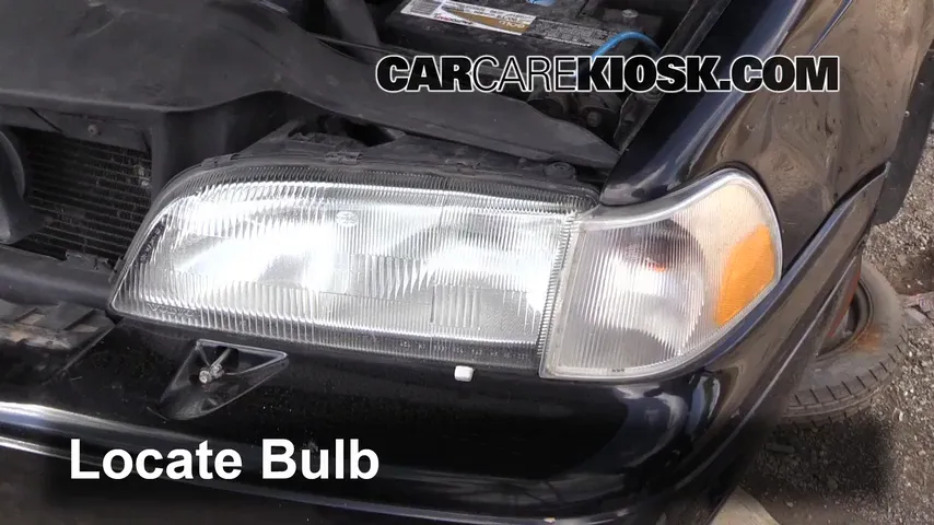 1998 Volvo V70 AWD 2.4L 5 Cyl. Turbo Lights Headlight (replace bulb)